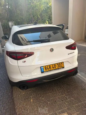 אלפא רומיאו STELVIO 2023 - תמונה 1 מתוך מודעת מכירה של הרכב הזה