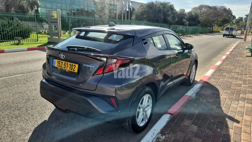טויוטה C-HR HYBRID 2020 - תמונה 3 מתוך מודעת מכירה של הרכב הזה