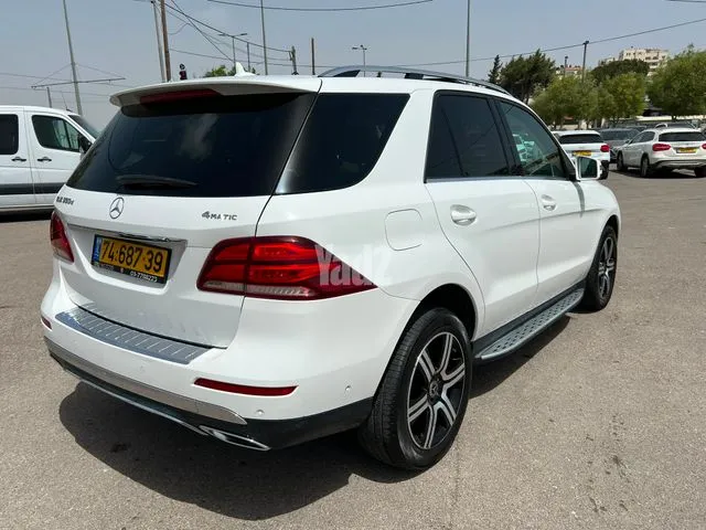מרצדס בנץ GLE 350D 4MATIC 2017 - תמונה 3 מתוך מודעת מכירה של הרכב הזה