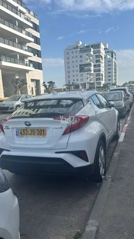 טויוטה C-HR HYBRID 2018 - תמונה 2 מתוך מודעת מכירה של הרכב הזה