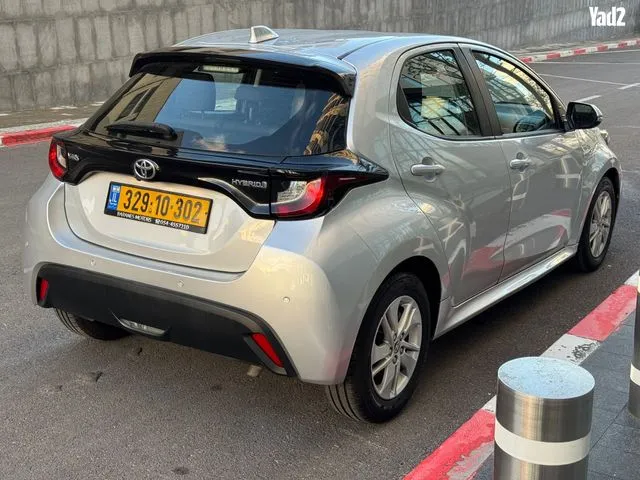 טויוטה YARIS HYBRID 2020 - תמונה 3 מתוך מודעת מכירה של הרכב הזה