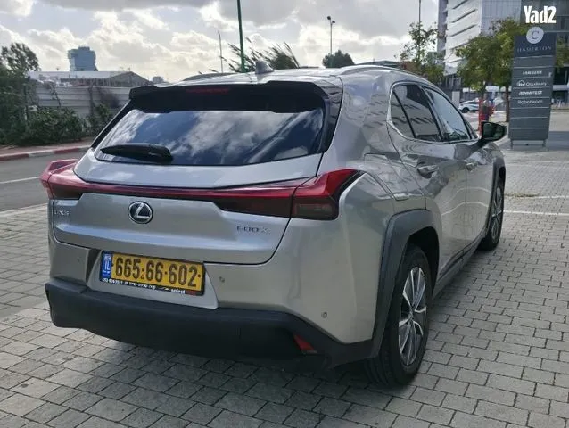 לקסוס LEXUS UX300 E 2021 - תמונה 3 מתוך מודעת מכירה של הרכב הזה