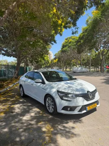 רנו GRAND COUPE 2017 - תמונה 2 מתוך מודעת מכירה של הרכב הזה
