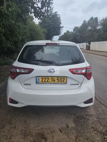 טויוטה YARIS HYBRID 2020 - תמונה 2 מתוך מודעת מכירה של הרכב הזה